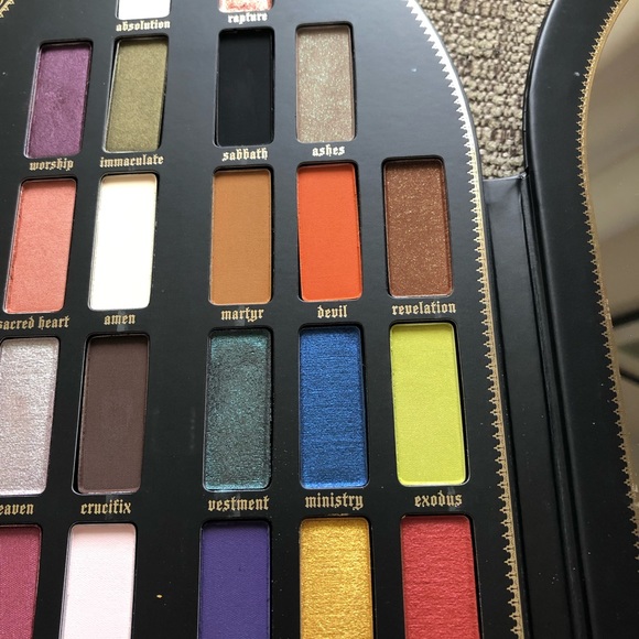 KVD Saint and Sinner with Original box - Picture 4 of 8